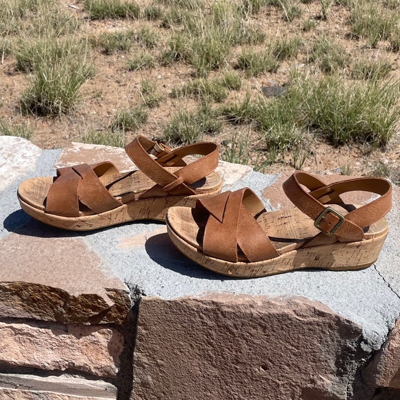 GUC KORK-EASE Women's Myrna 2.0 Ankle Strap Wedge Sandal (Size: 37/Tan) - Picture 6 of 15